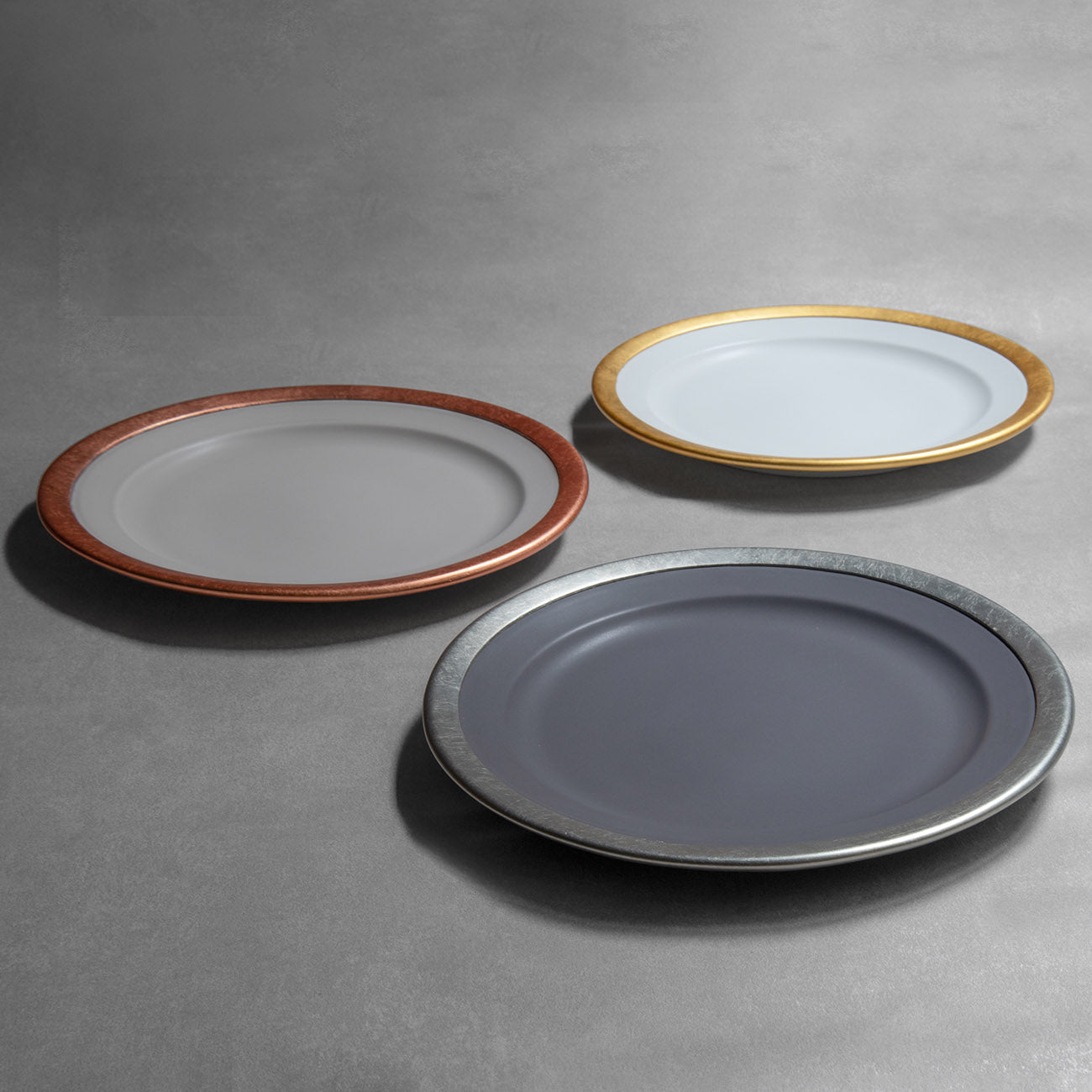 nikko食器|27cmプレート (金)|プレート・深皿|ニッコー公式オンラインショップ|Material Waves 錫白
