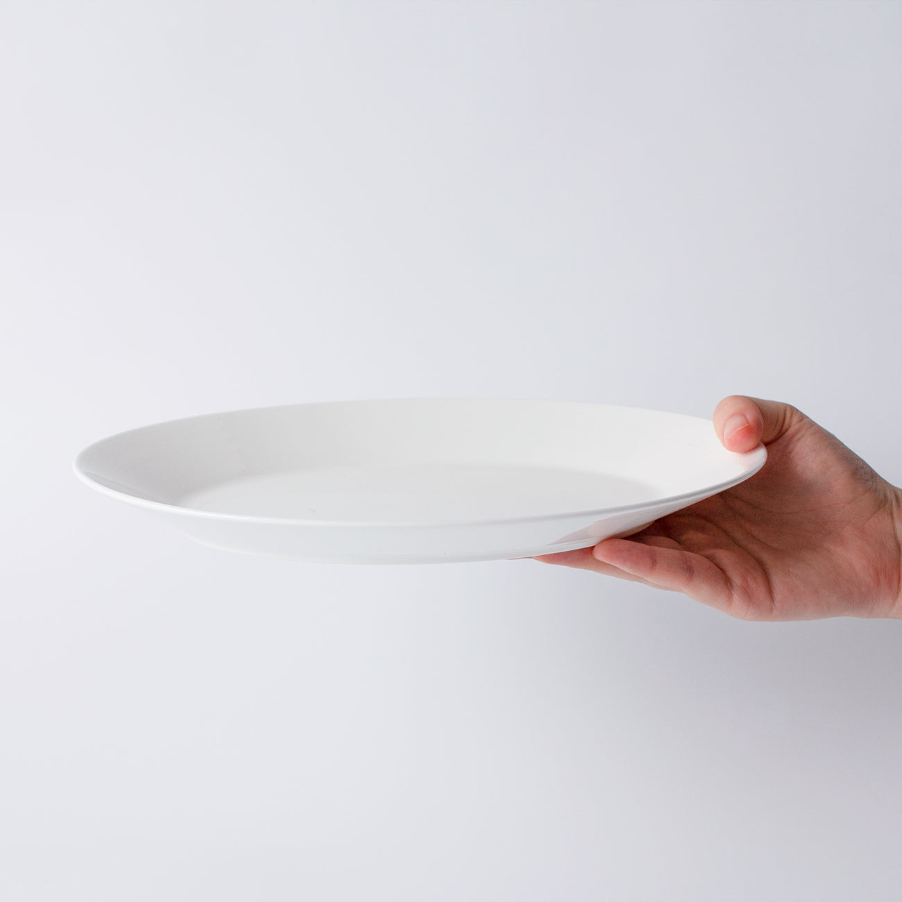 白いブランド食器|26cmオーバルプレート|EXQUISITE|ニッコー公式オンラインショップ